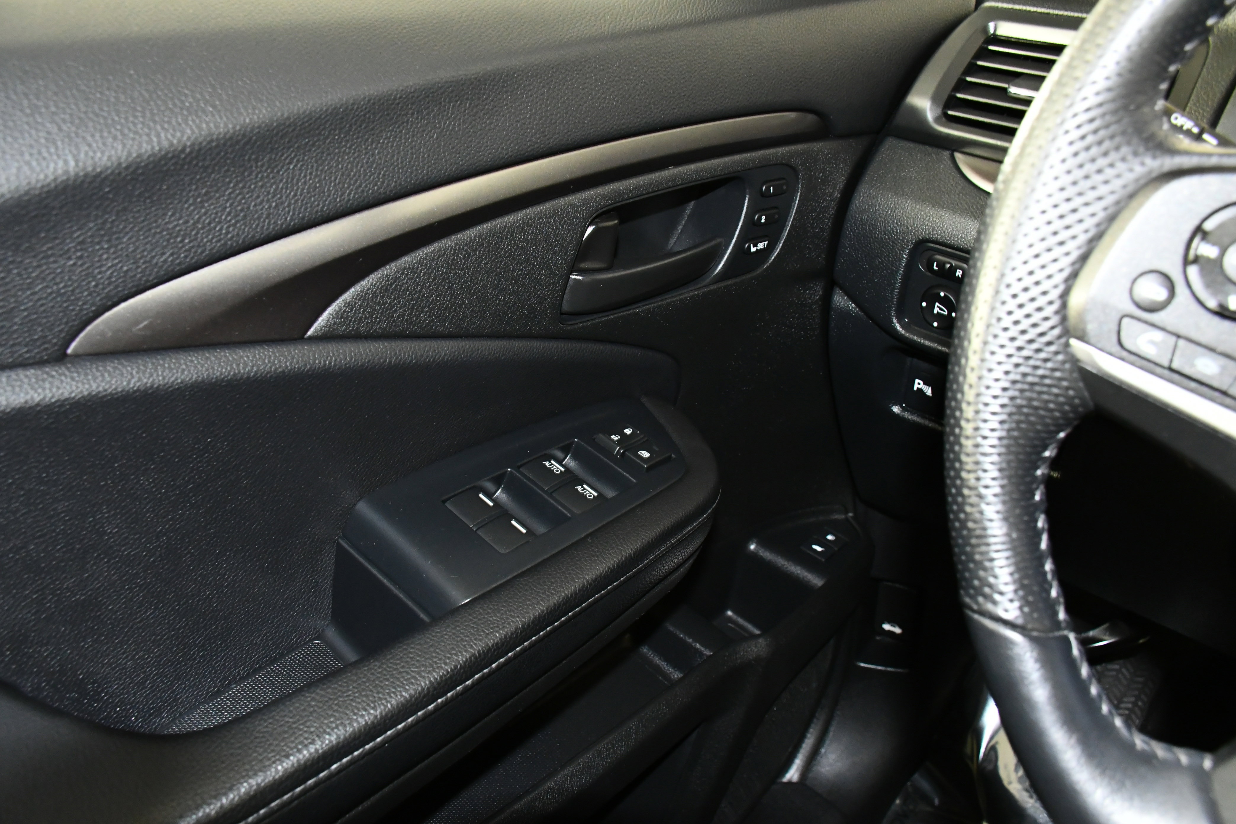 Used 2023 Honda Passport EX-L image 33