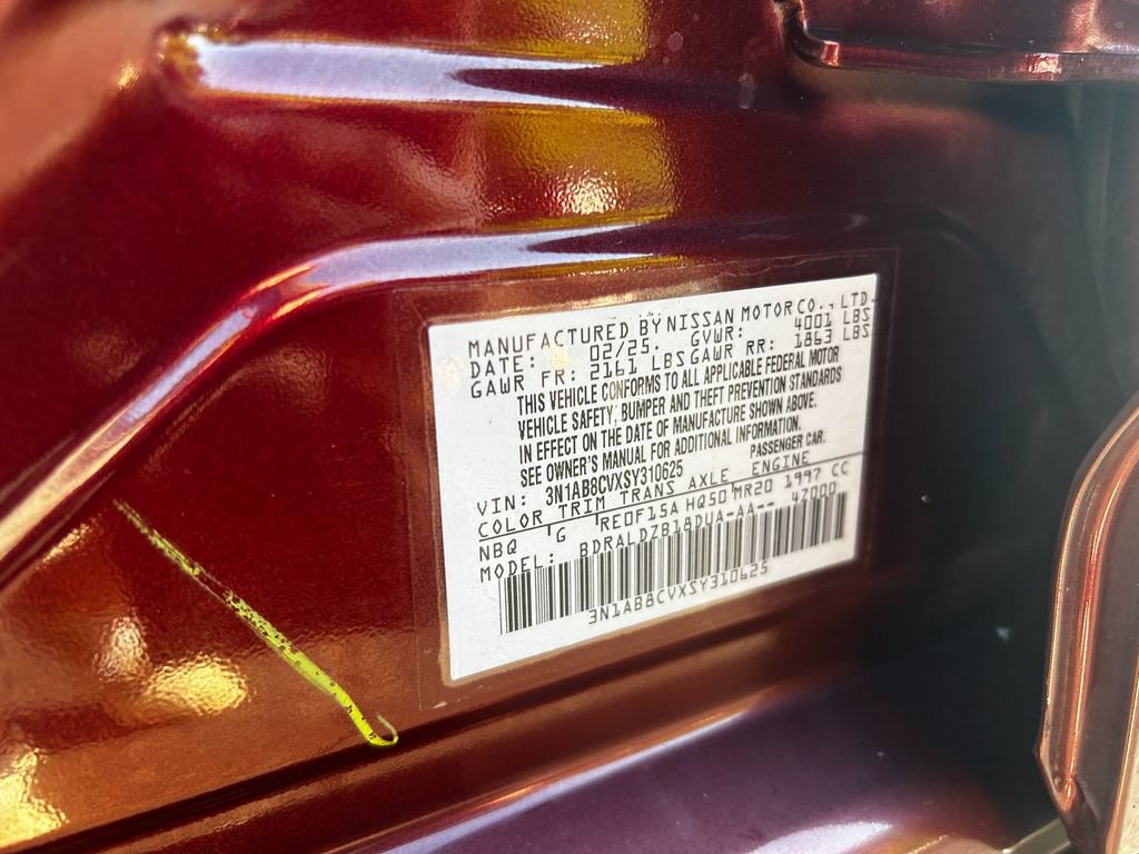 Used 2025 Nissan Sentra SV FWD image 32