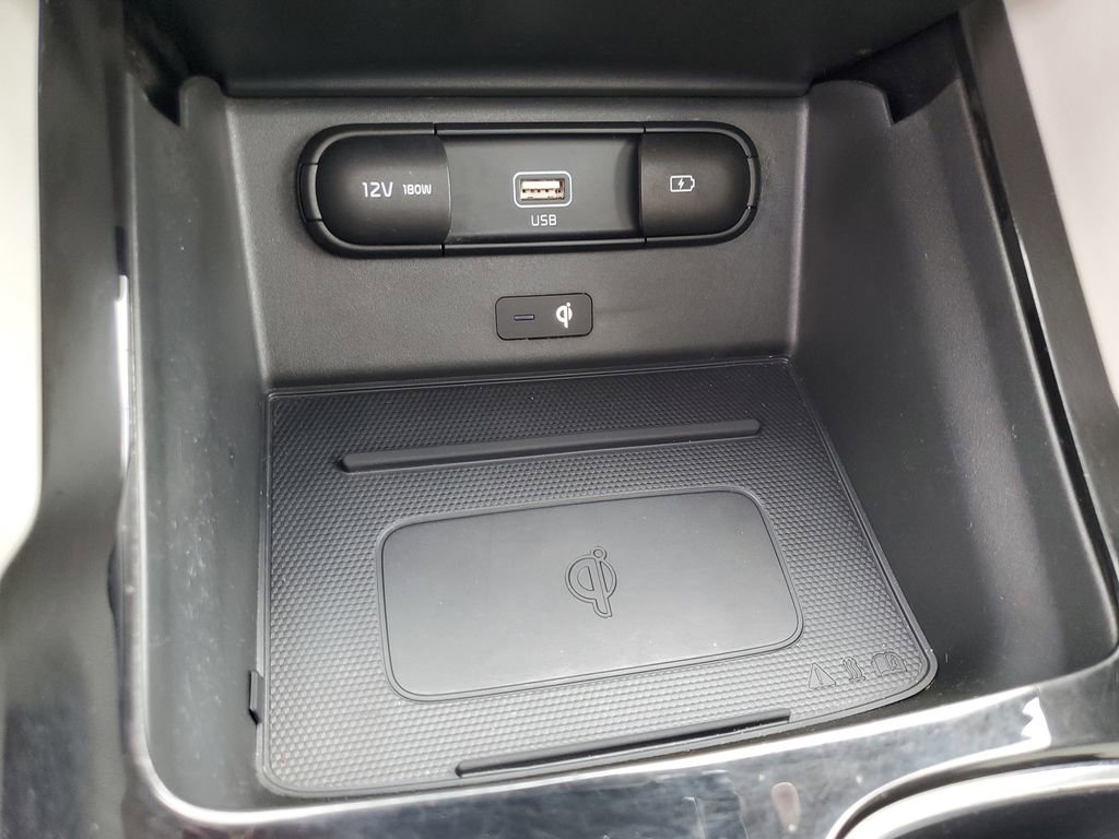 Used 2022 Kia Telluride SX w/ SX Prestige Package image 17