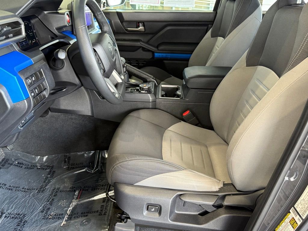 Certified 2025 Toyota Tacoma TRD Off-Road image 18