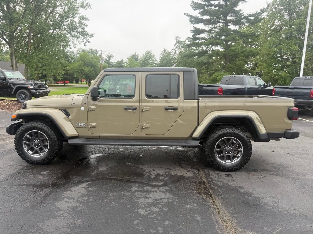 Certified 2020 Jeep Gladiator Overland AWD/4WD image 8