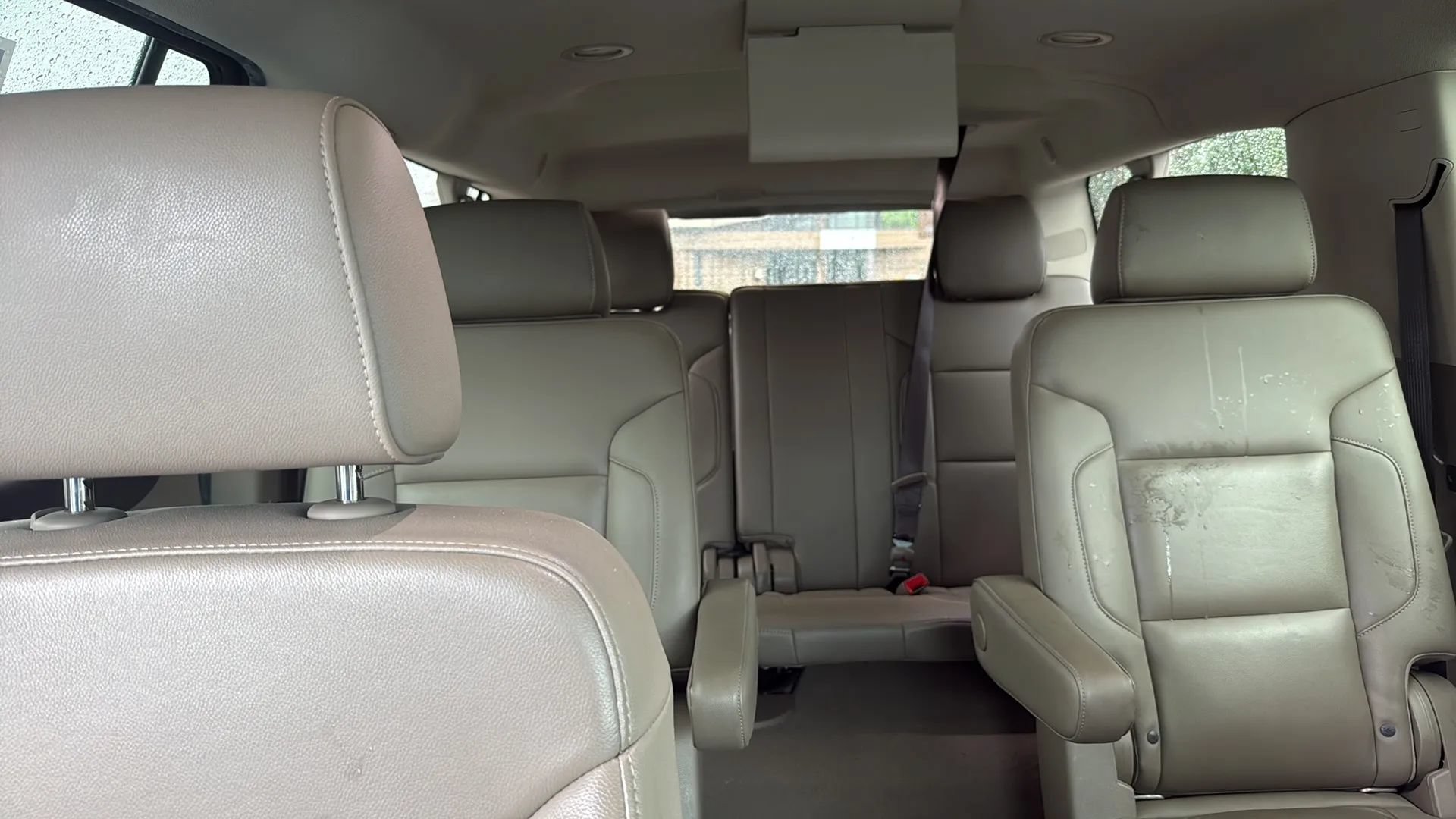 Used 2019 Chevrolet Suburban LT w/ Luxury Package AWD/4WD image 9