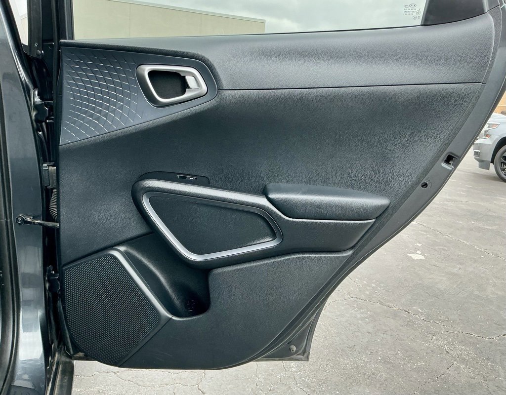 Used 2020 Kia Soul S image 25