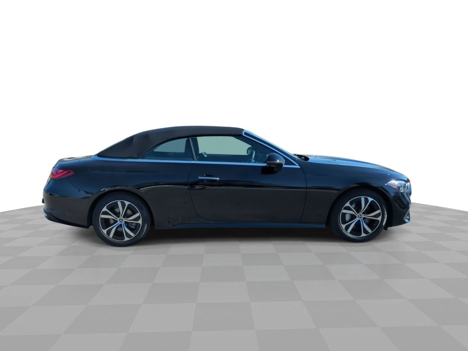 Used 2025 Mercedes-Benz CLE 300 4MATIC Cabriolet image 9