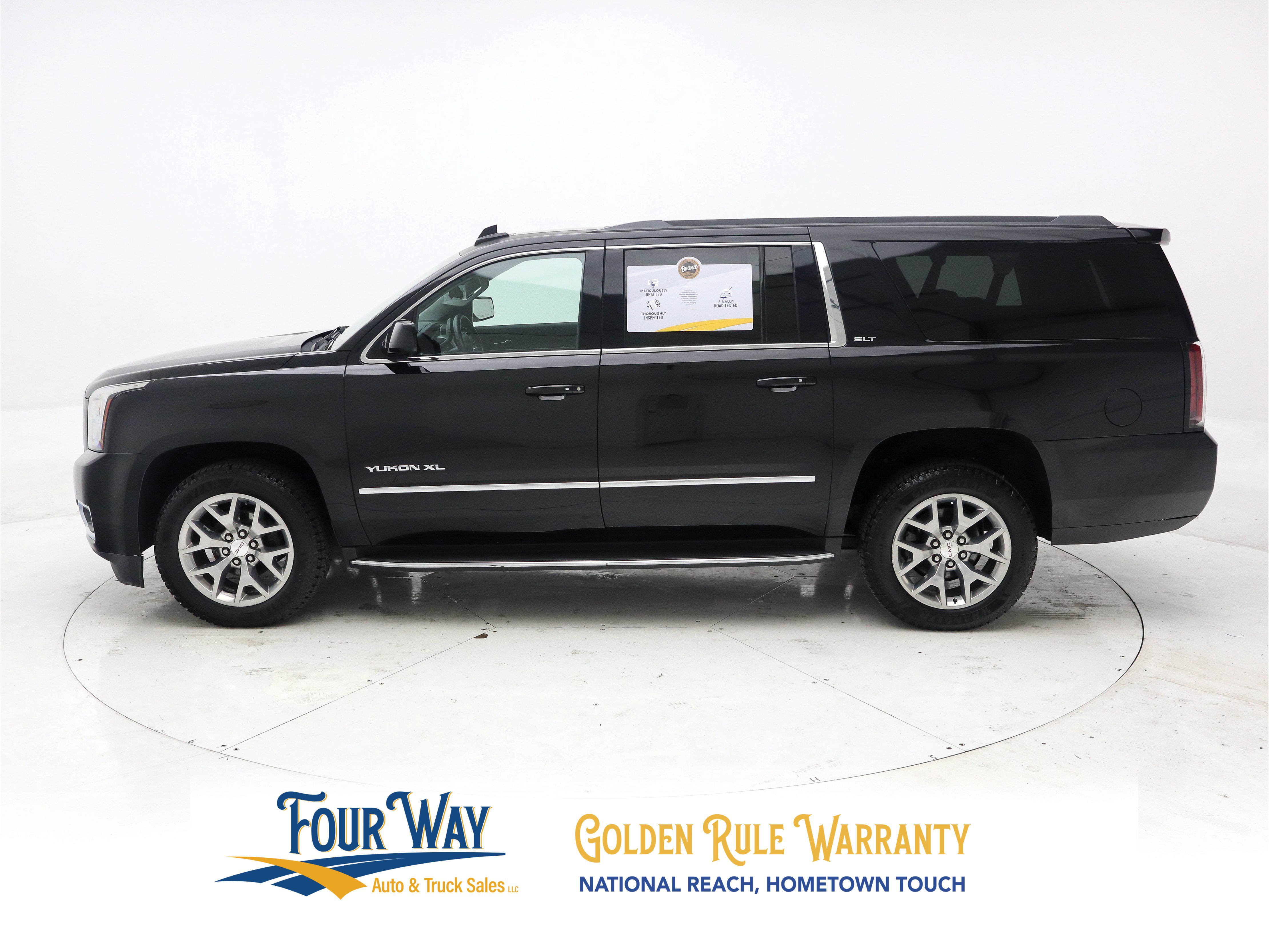 Used 2017 GMC Yukon XL SLT w/ Open Road Package AWD/4WD image 7