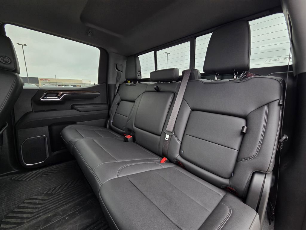 Used 2024 Chevrolet Silverado 1500 LT Trail Boss w/ Convenience Package II image 25