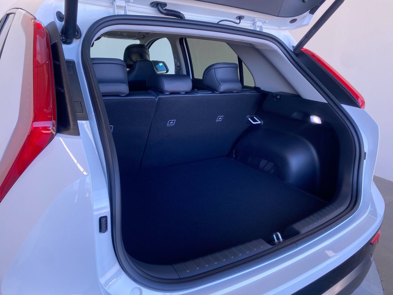 New 2026 Kia Niro FWD image 15