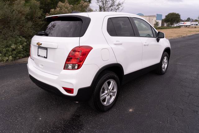 Used 2022 Chevrolet Trax LS w/ Tint and Cruise Package image 3