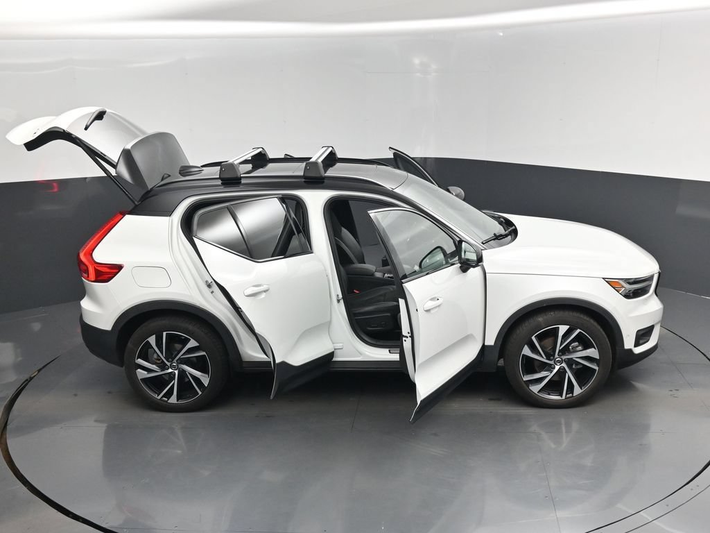 Used 2022 Volvo XC40 T5 R-Design AWD/4WD image 18