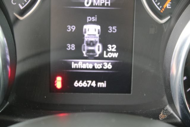 Used 2022 Jeep Wrangler Unlimited Sport AWD/4WD image 19