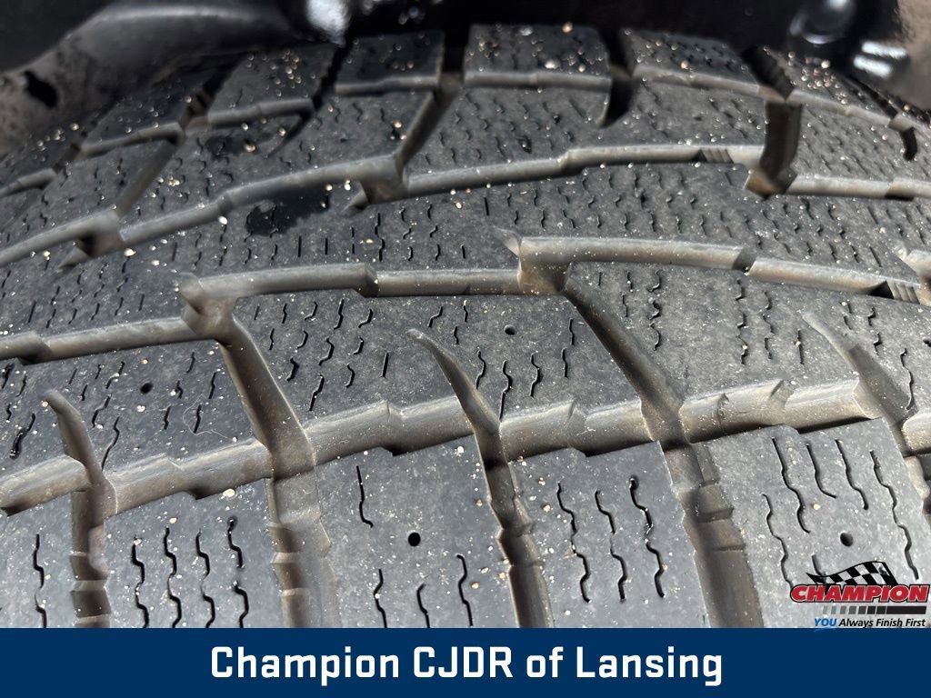 Used 2021 Jeep Wrangler Unlimited Sahara w/ Uconnect 4C Nav & Sound Group image 7