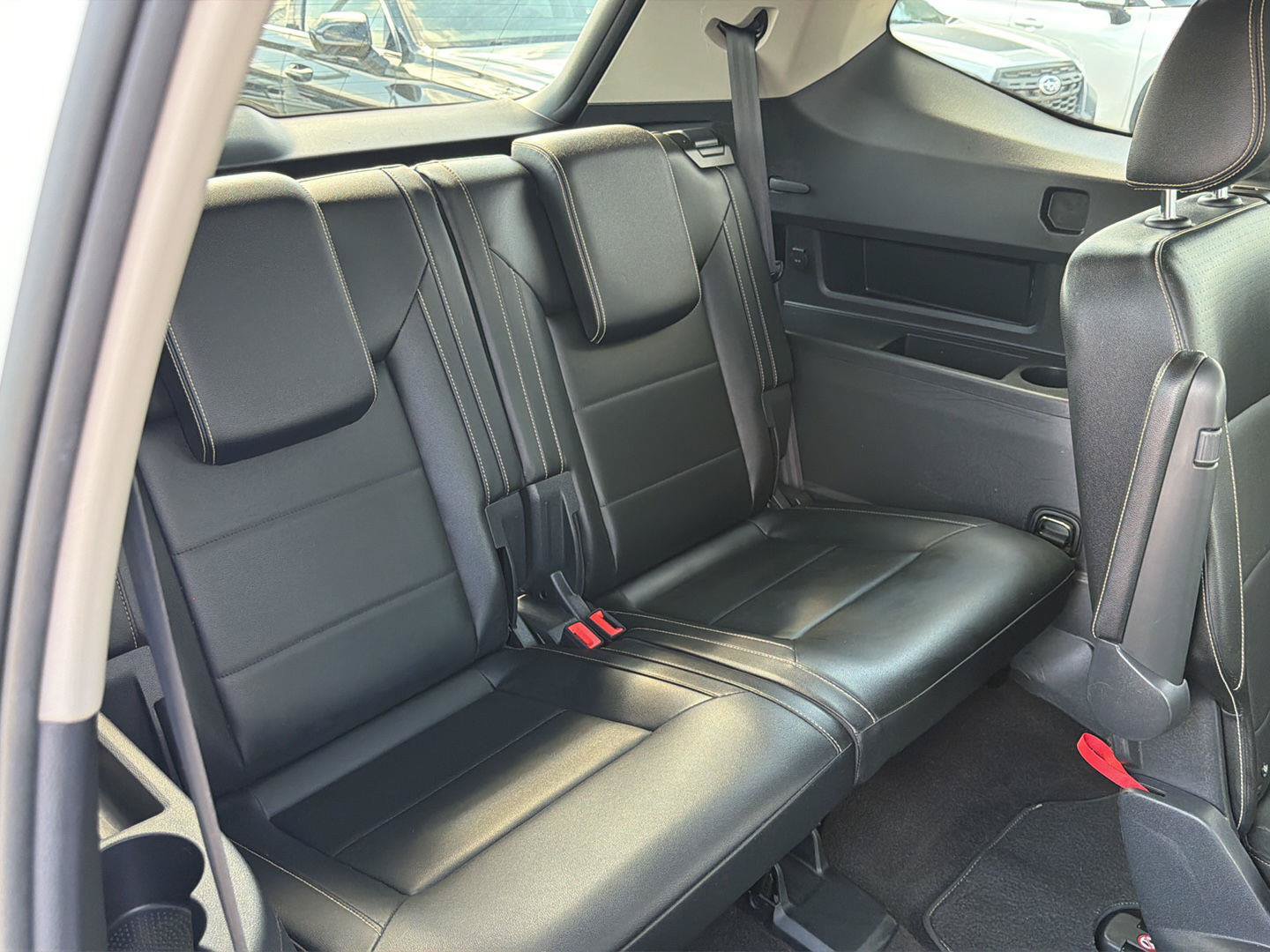 Used 2022 Volkswagen Atlas SE w/ Panoramic Sunroof Package FWD image 16