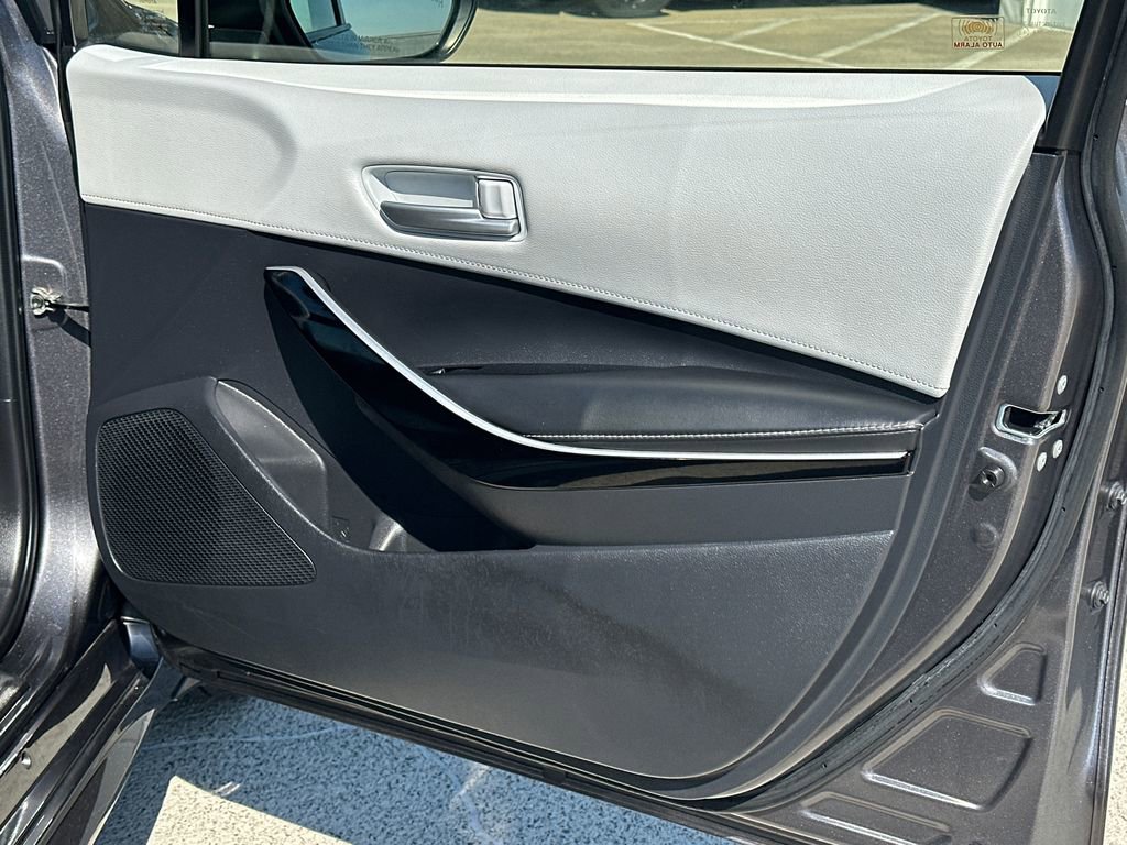 Used 2021 Toyota Corolla XSE image 13