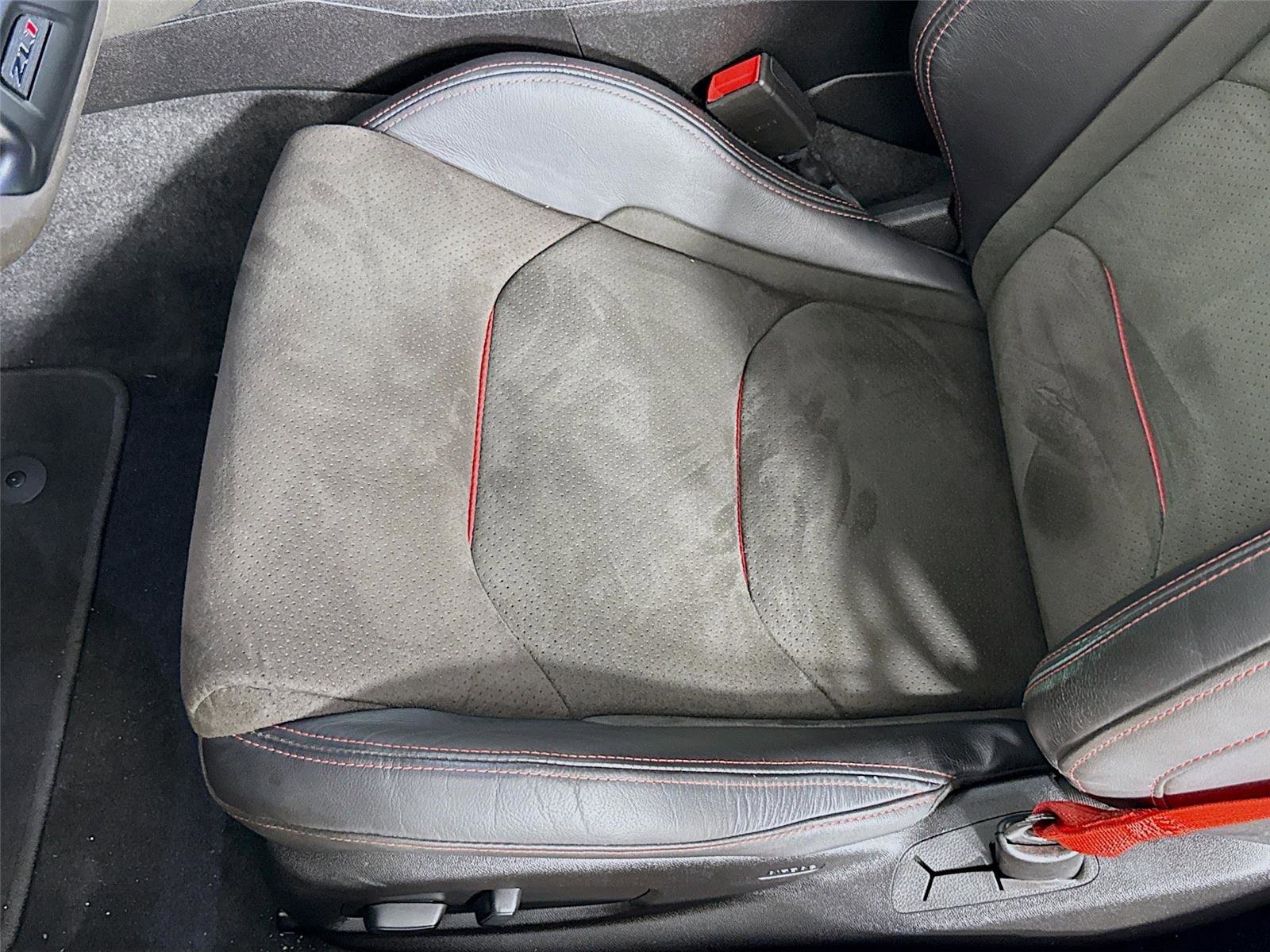 Used 2019 Chevrolet Camaro ZL1 image 20