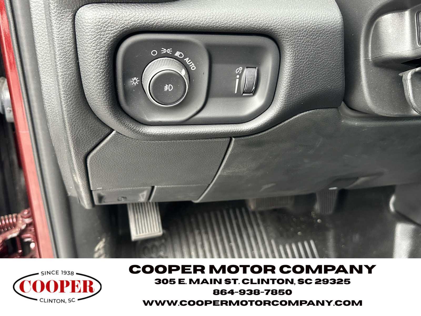 Used 2024 RAM 5500 SLT w/ Quick Order Package 2YG SLT image 28