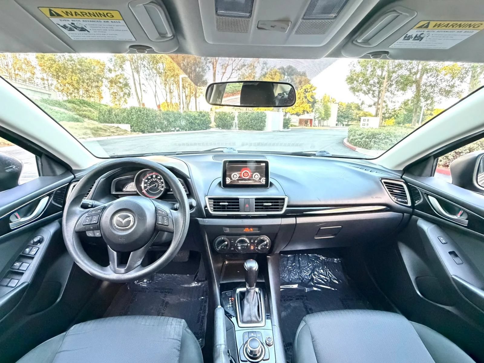 Used 2015 MAZDA MAZDA3 i Sport FWD image 12