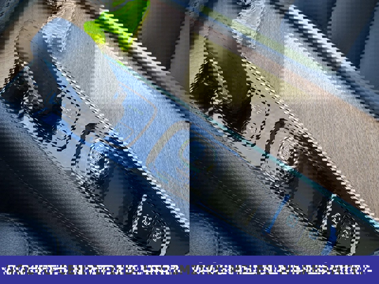 Certified 2022 Volvo XC90 T8 Inscription Expression w/ Advanced Package image 19