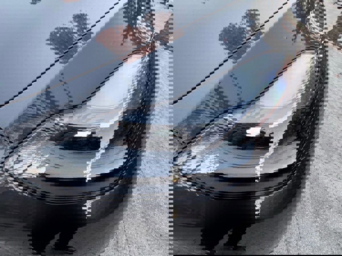 Used 2025 Tesla Model Y Long Range image 40