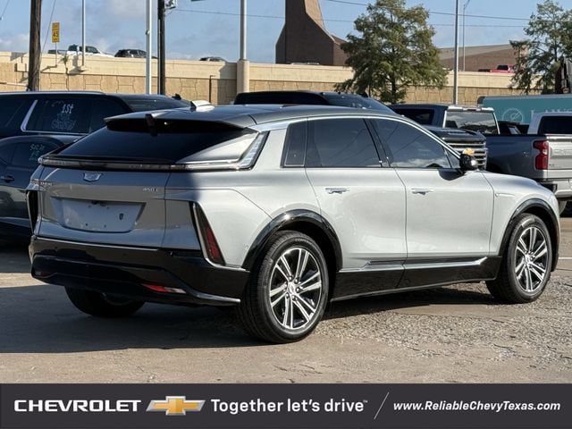 Used 2024 Cadillac Lyriq Luxury RWD image 6