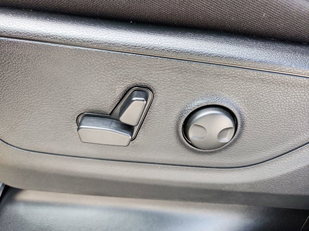 New 2025 RAM 1500 Lone Star image 13