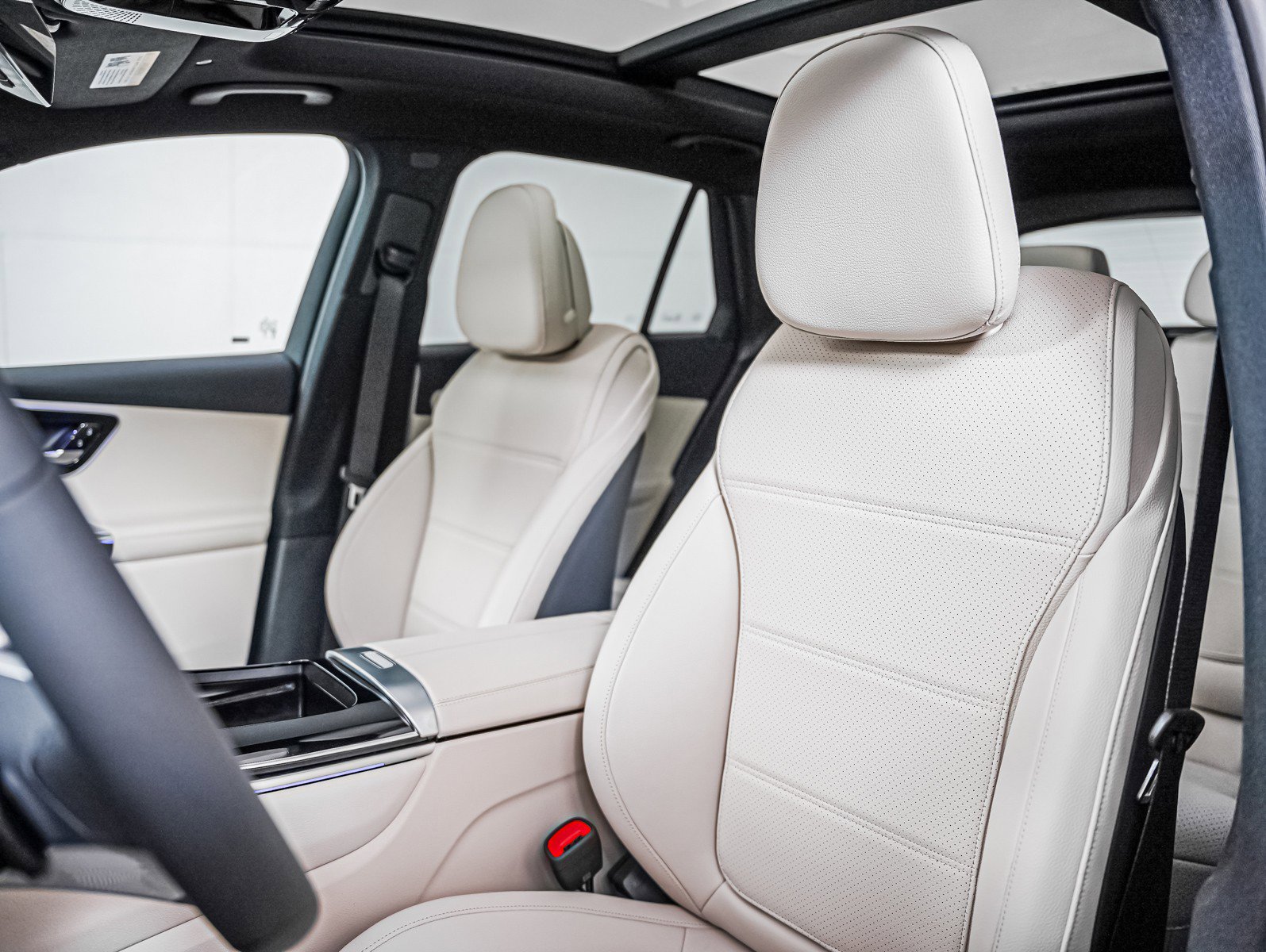 New 2026 Mercedes-Benz GLC 300 image 8
