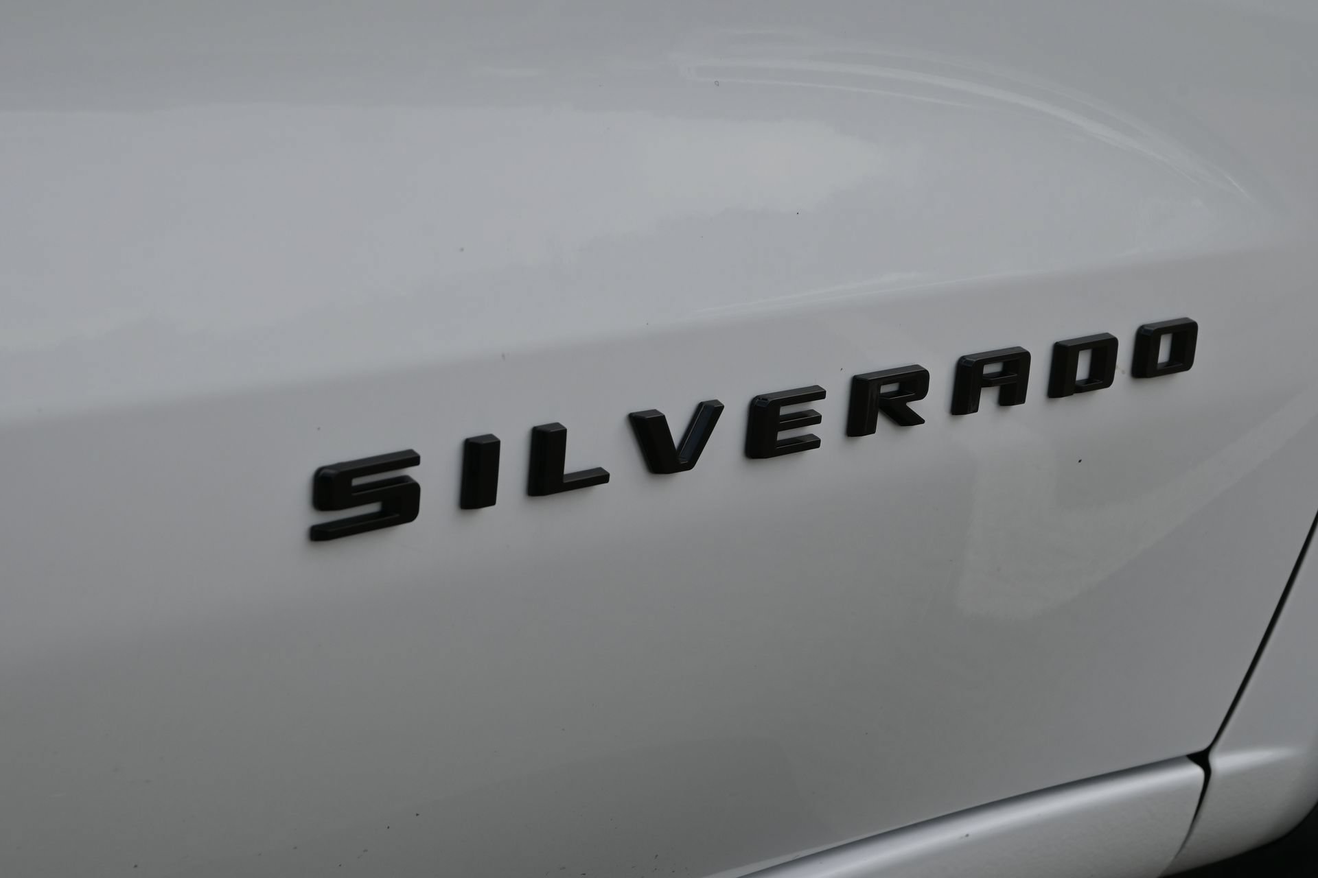 Used 2025 Chevrolet Silverado 1500 LT AWD/4WD image 23