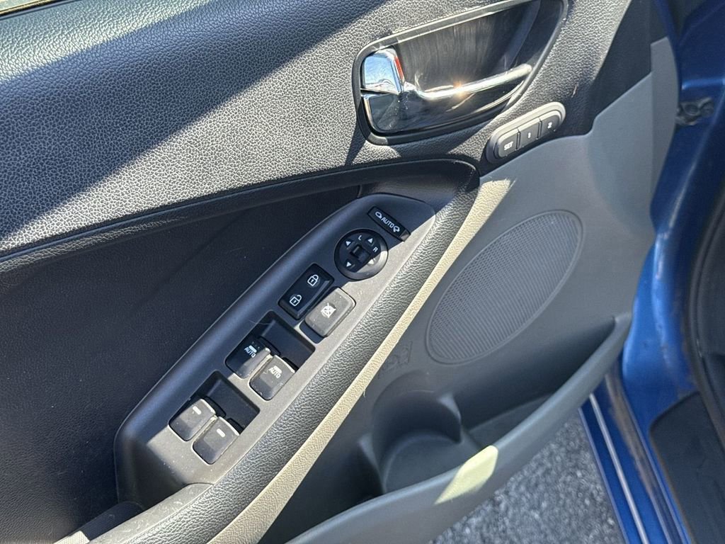 Used 2015 Kia Forte EX w/ EX Premium Package FWD image 20