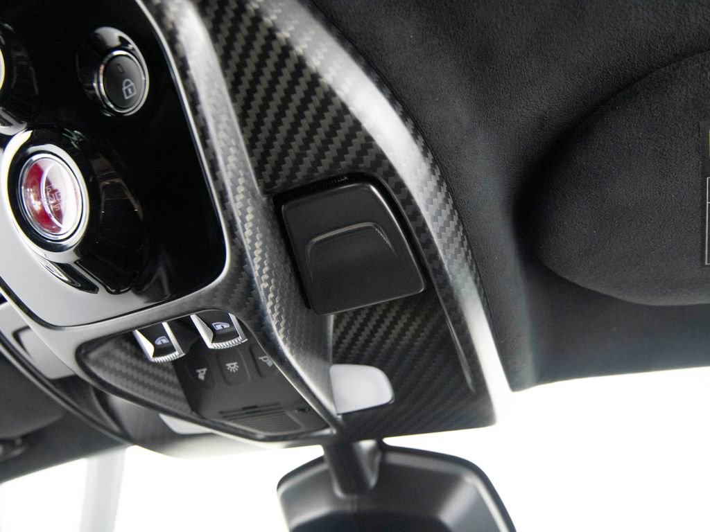Used 2019 McLaren Senna image 57