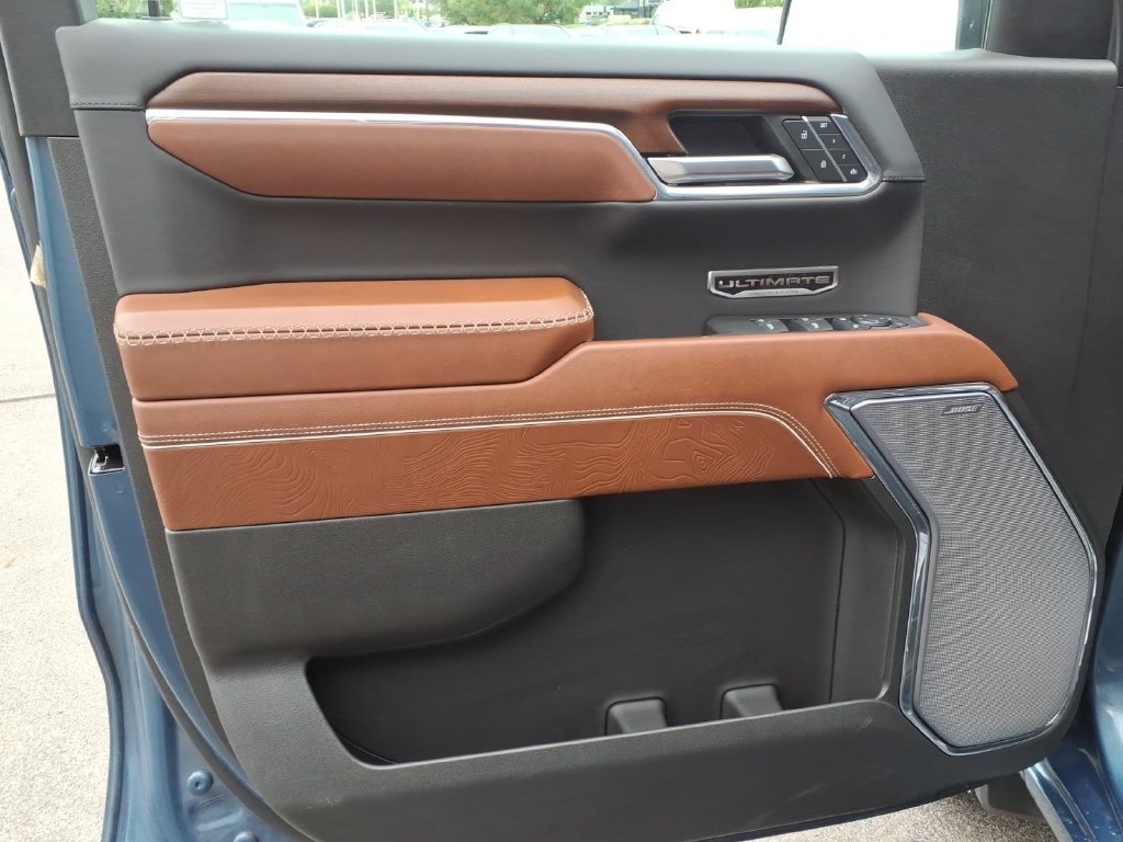 Used 2024 GMC Sierra 1500 Denali Ultimate AWD/4WD image 11