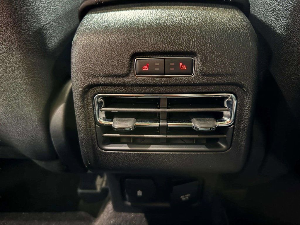 Used 2020 Lincoln Corsair Reserve w/ Equipment Group 202A image 14