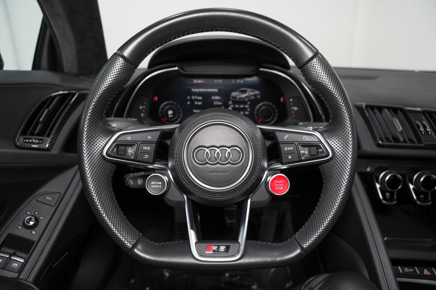 Used 2018 Audi R8 V10 w/ Premium Package RWD image 43