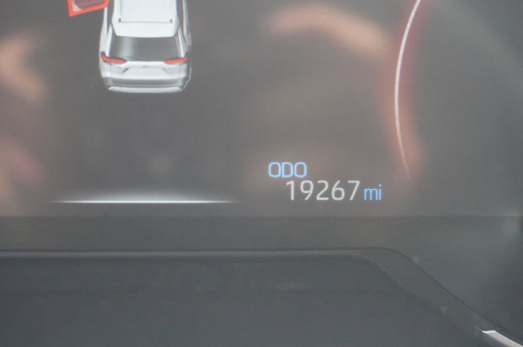 Certified 2025 Toyota RAV4 LE image 10