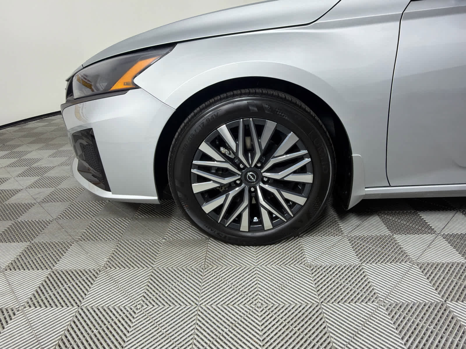 New 2026 Nissan Altima 2.5 SV image 10