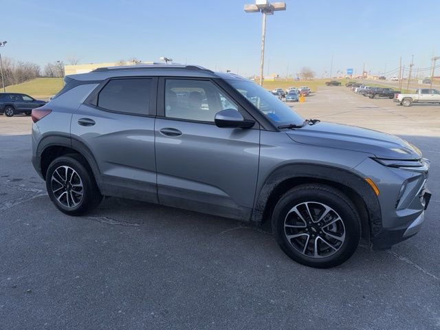 Used 2025 Chevrolet TrailBlazer LT image 7