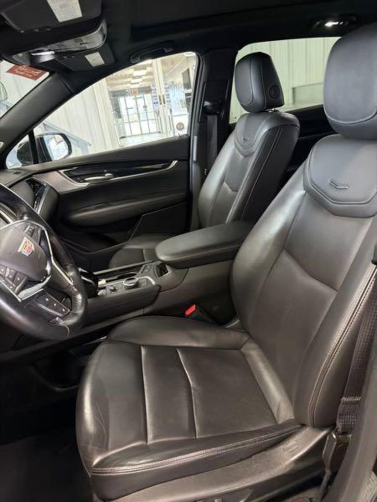Used 2024 Cadillac XT5 Premium Luxury image 10