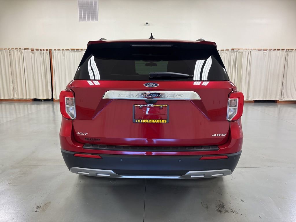 Used 2022 Ford Explorer XLT w/ Equipment Group 202A AWD/4WD image 7