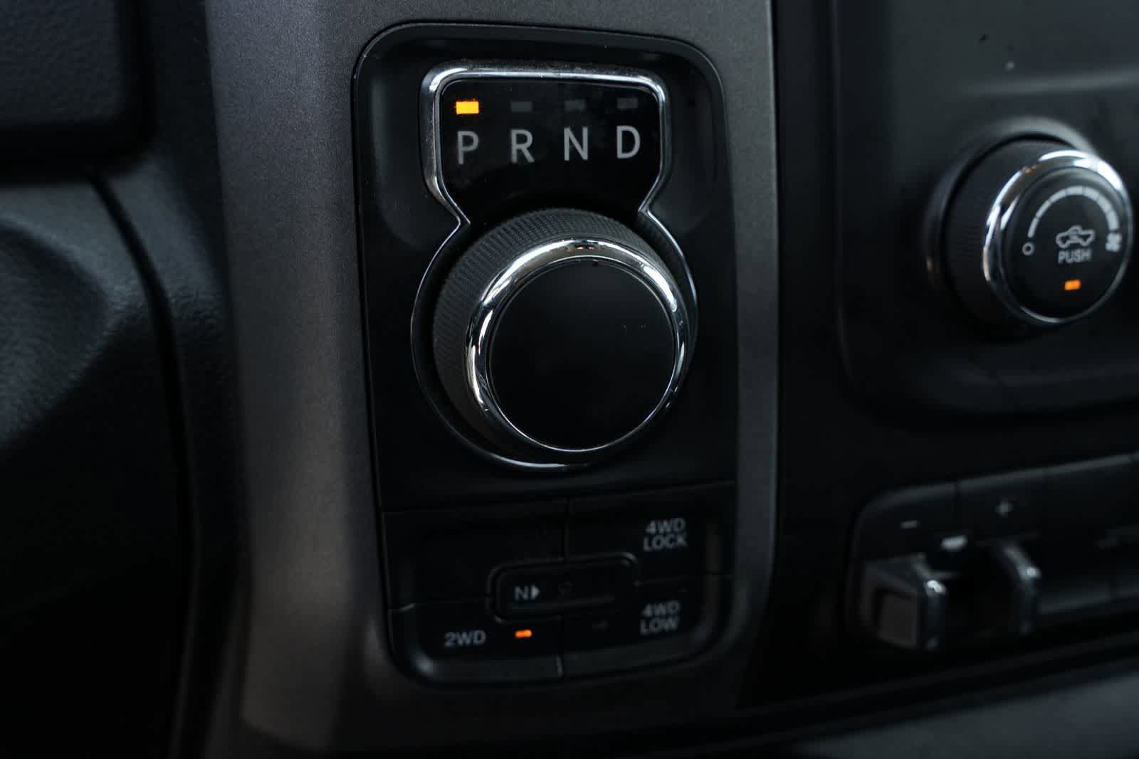 Used 2018 RAM 1500 Express w/ Black Ram 1500 Express Group AWD/4WD image 10
