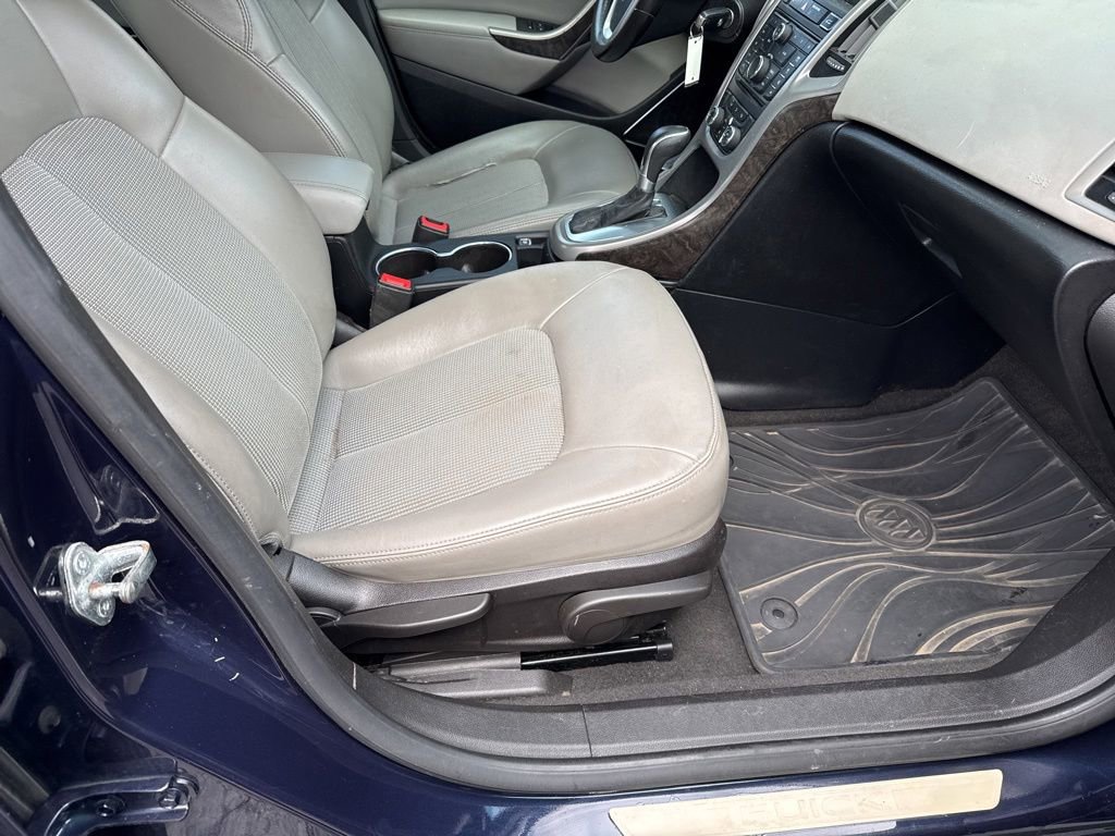 Used 2015 Buick Verano FWD image 18