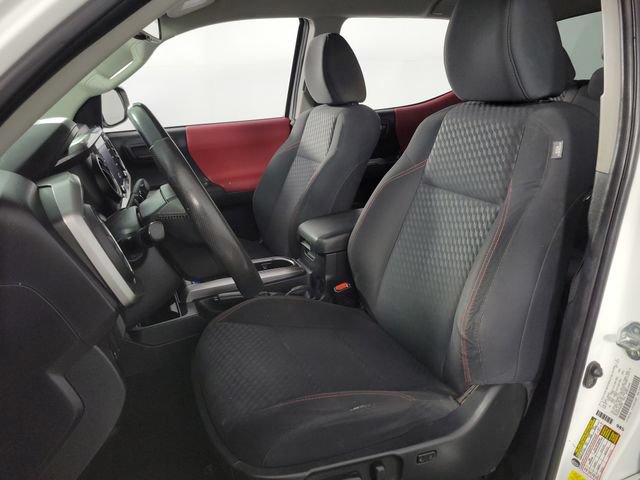 Used 2022 Toyota Tacoma SR5 AWD/4WD image 15