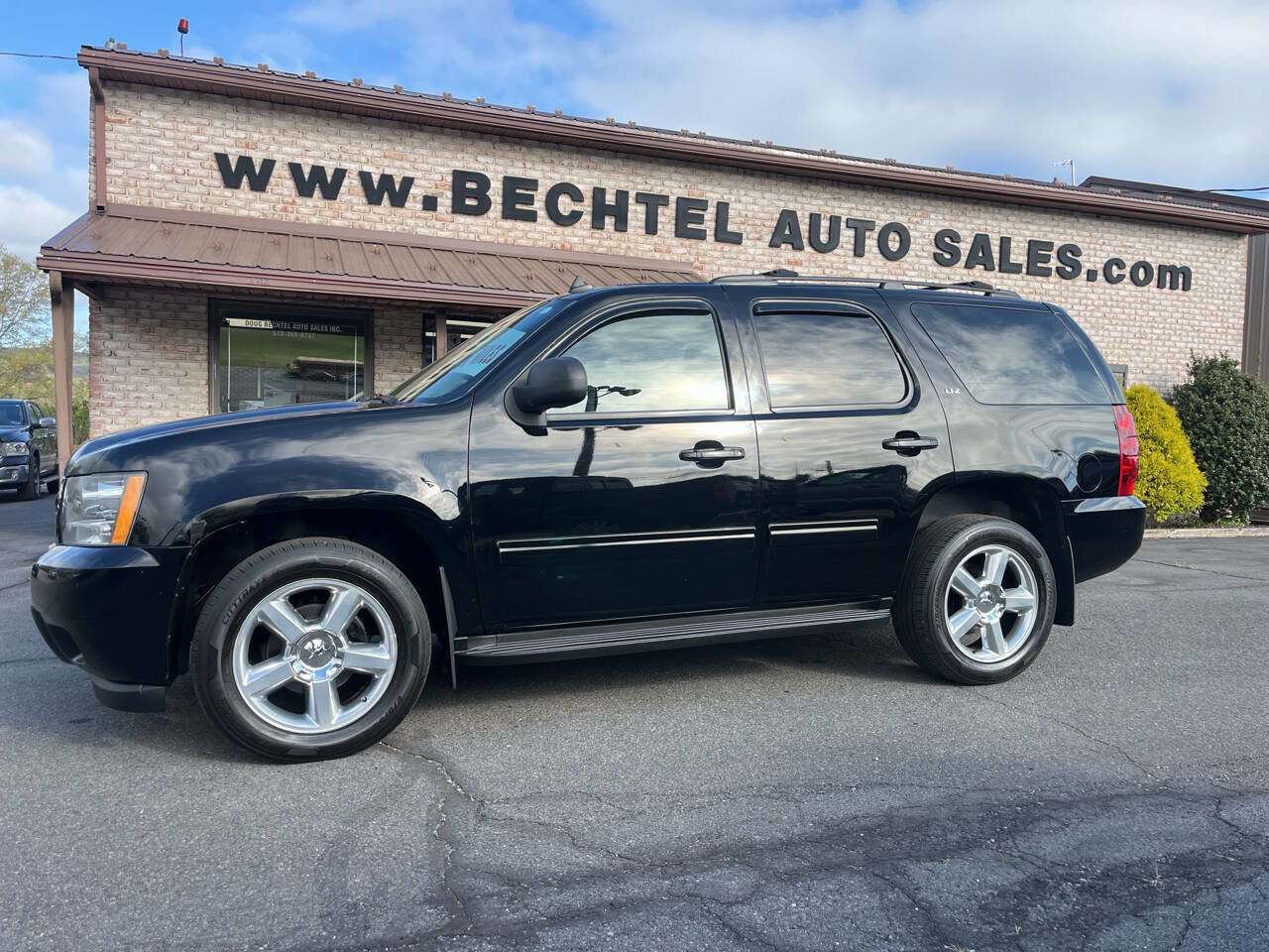 Used 2013 Chevrolet Tahoe LT AWD/4WD image 1