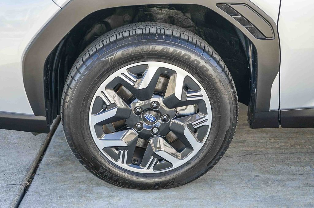 Certified 2025 Subaru Forester Premium w/ Convenience Package #1 image 11