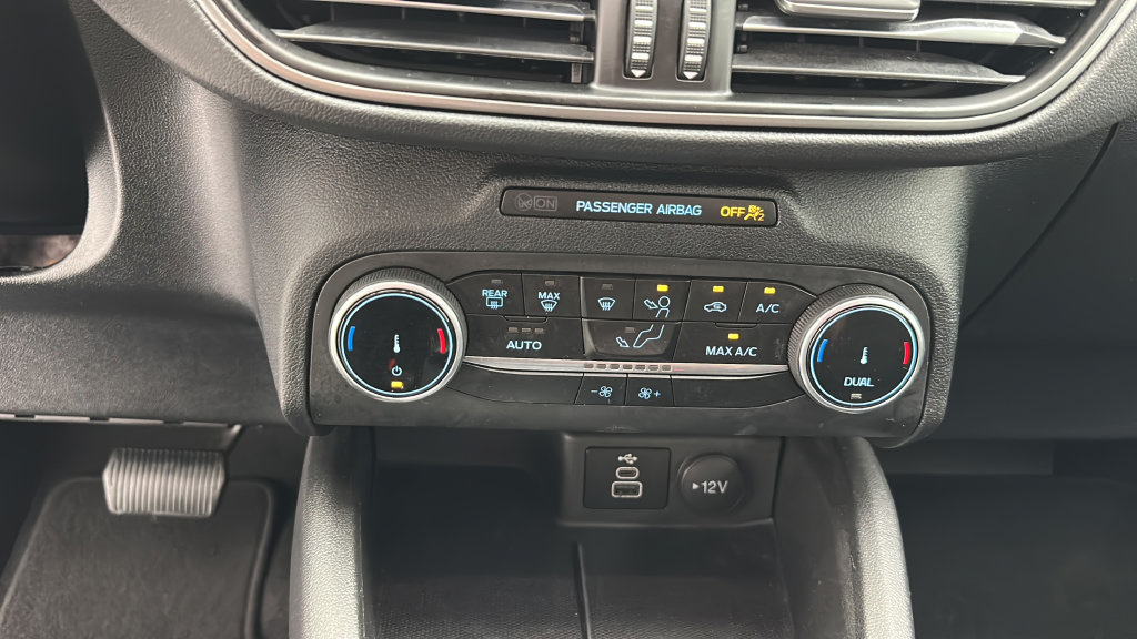Used 2025 Ford Escape Active AWD/4WD image 18