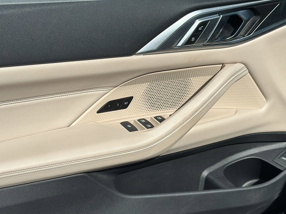 Certified 2023 BMW 430i Convertible w/ Premium Package image 17