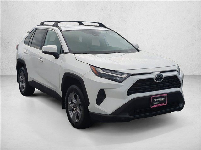 Certified 2025 Toyota RAV4 XLE FWD image 3