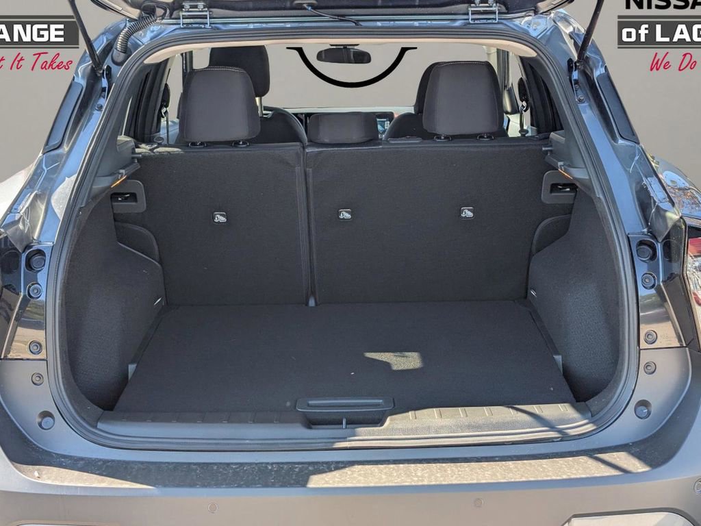 New 2026 Nissan Kicks SV image 12
