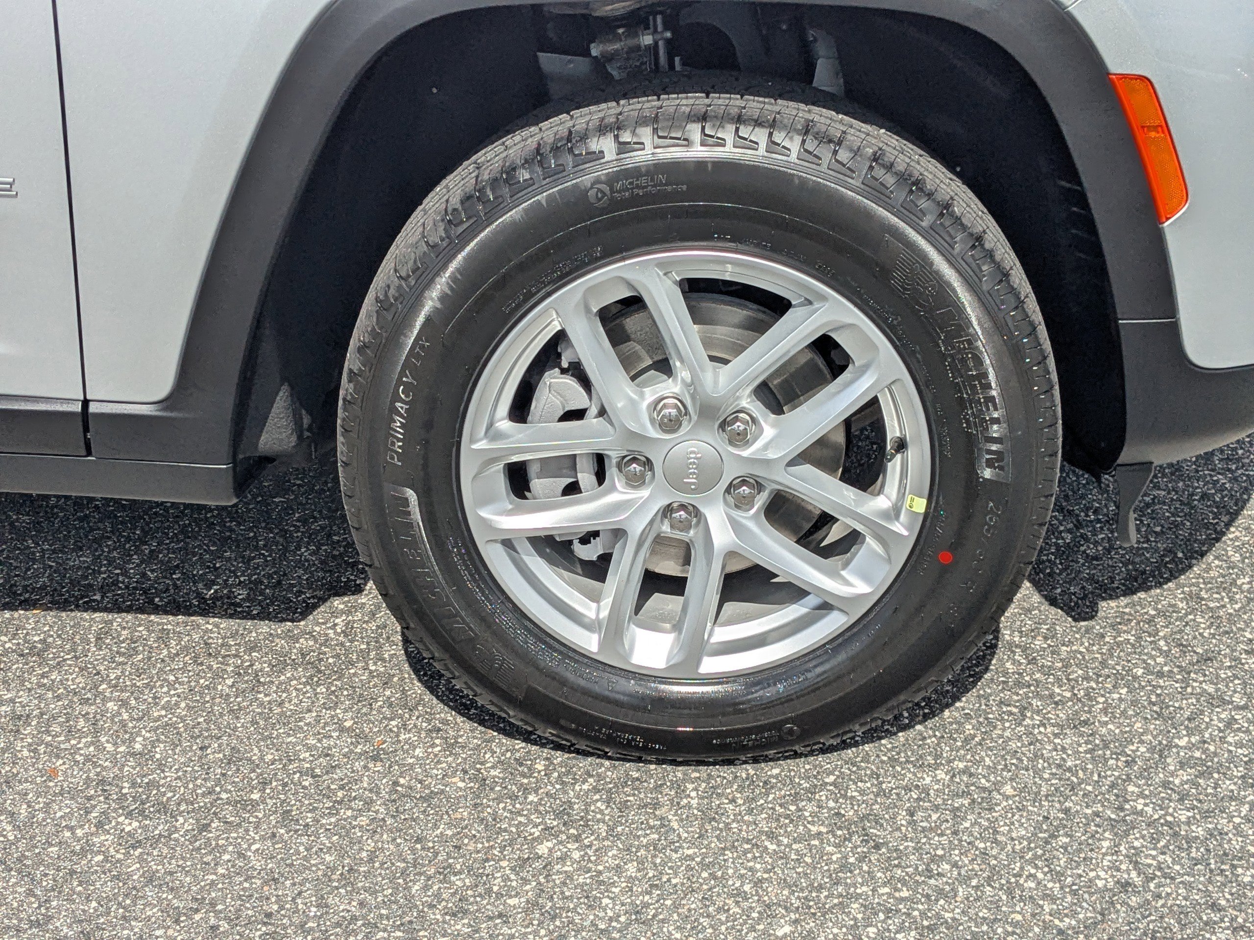 New 2026 Jeep Grand Cherokee 2WD image 10