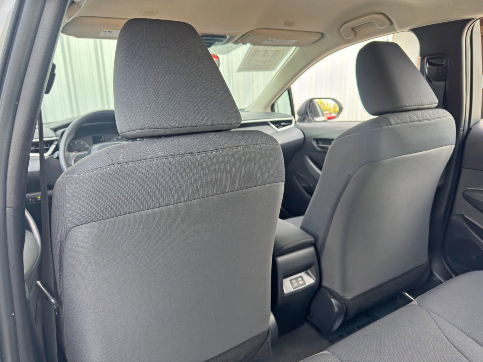 Used 2024 Toyota Corolla LE image 30