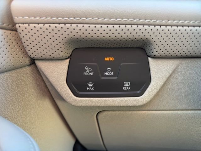 New 2026 Volkswagen Atlas SE image 17