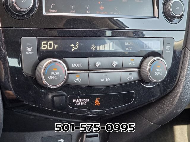 Used 2020 Nissan Rogue SV FWD image 24
