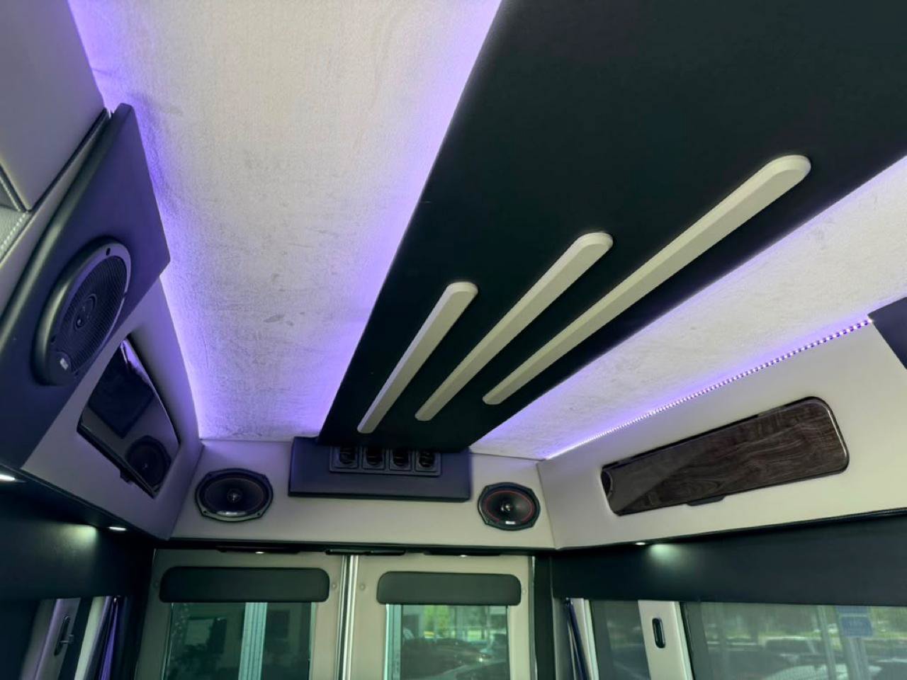Used 2023 RAM ProMaster 2500 w/ Premium Convenience Group (B) FWD image 35